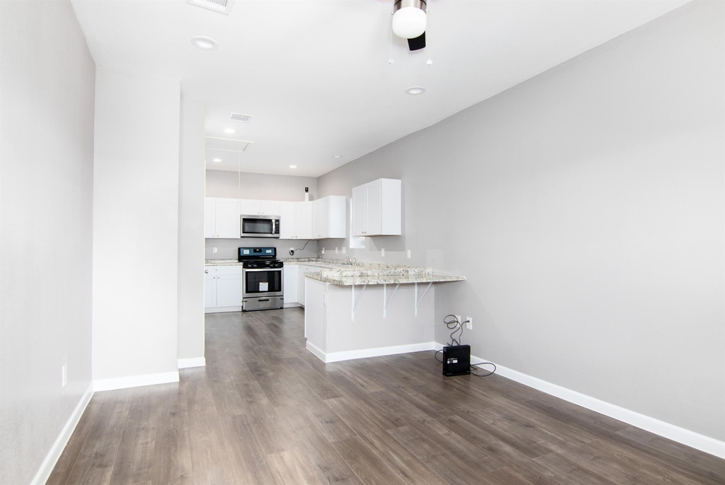 1709 Stevens Street - Photo 2