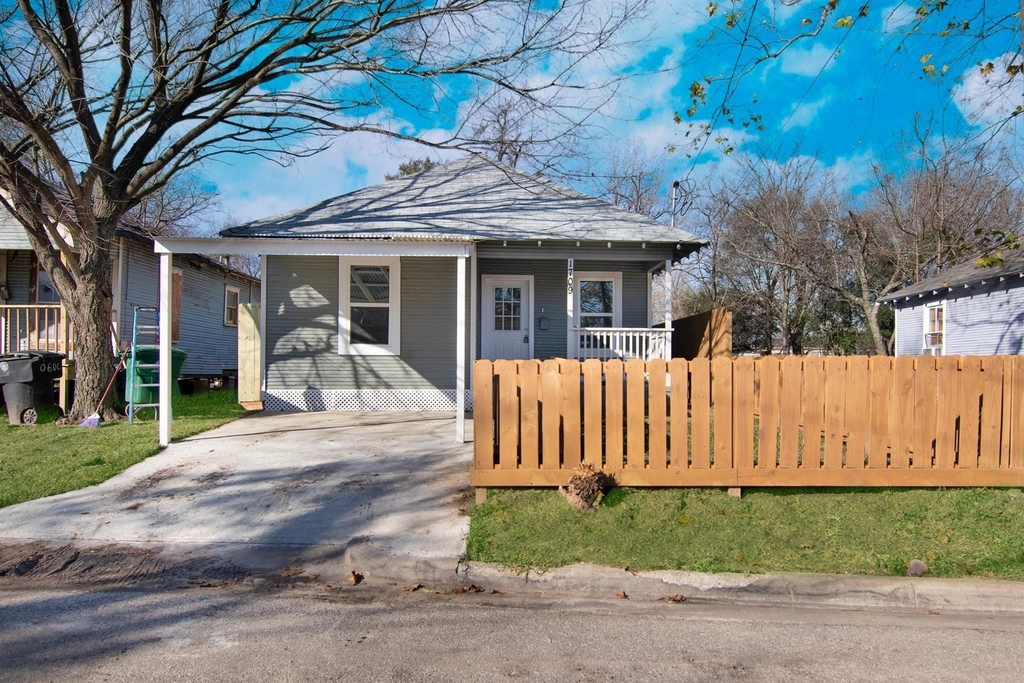 1709 Stevens Street - Photo 0