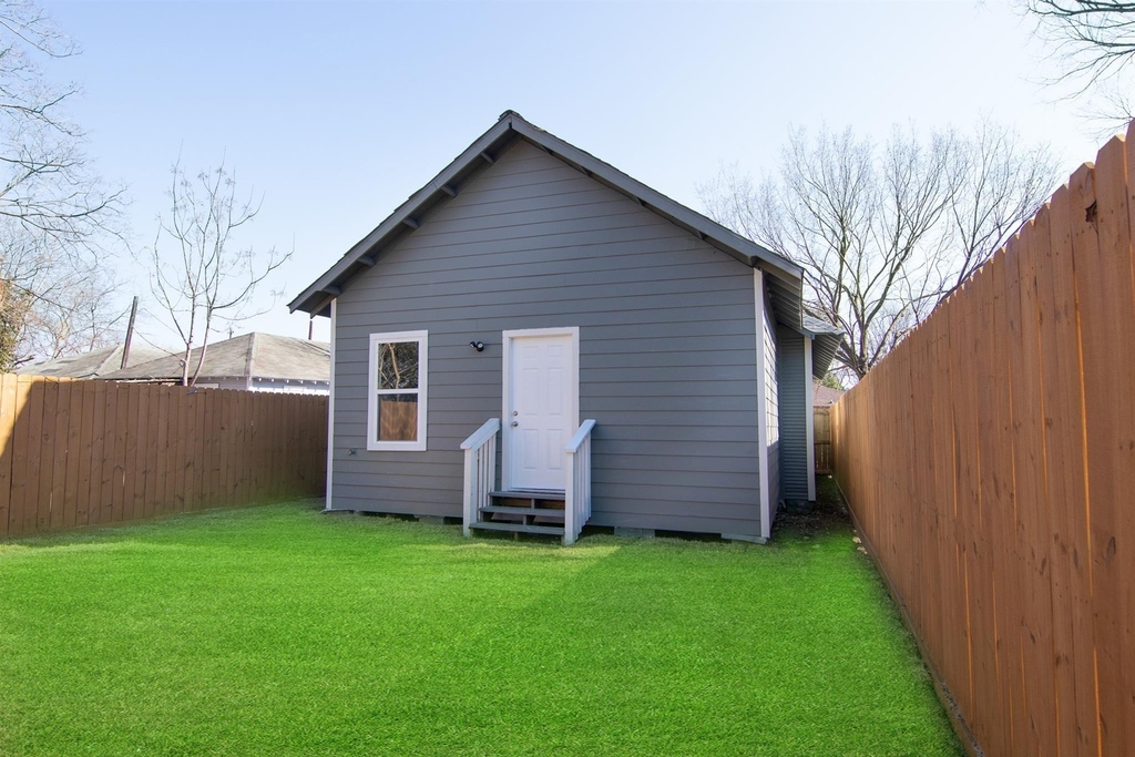 1709 Stevens Street - Photo 15