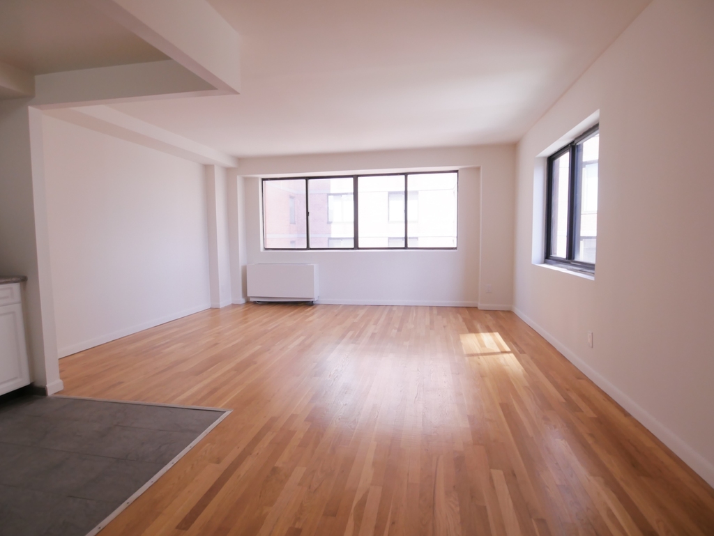 353 East 78th Street - Photo 10