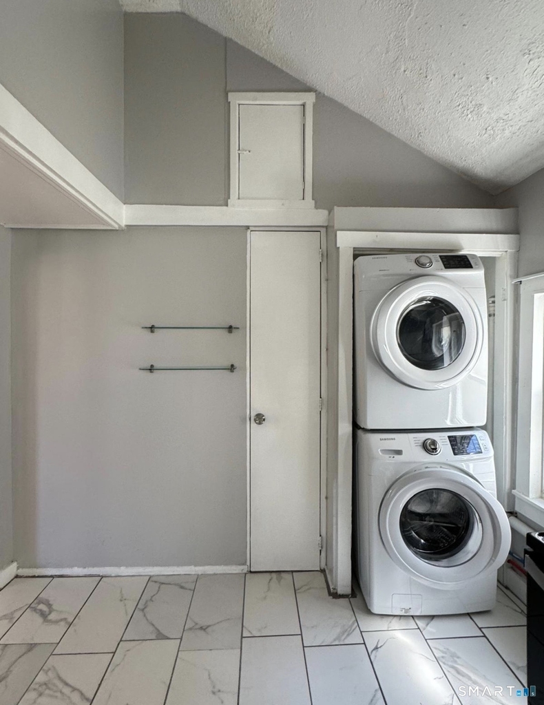 16 Vine Street - Photo 1