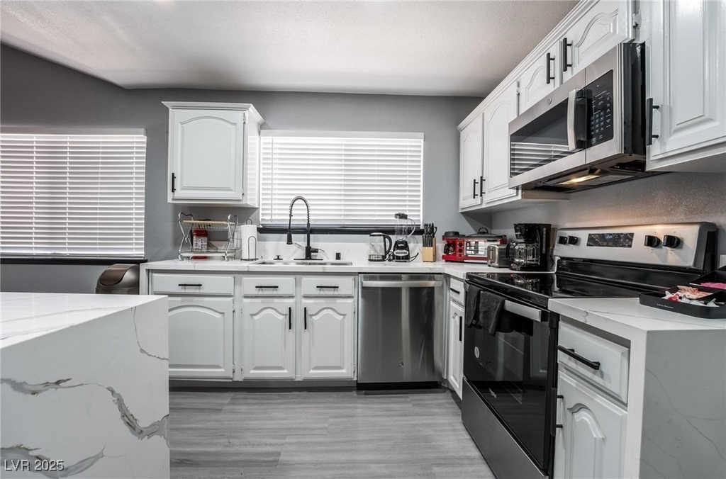 7439 Trudy Lane - Photo 8