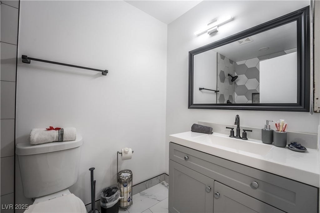 2364 Belvedere Drive - Photo 32