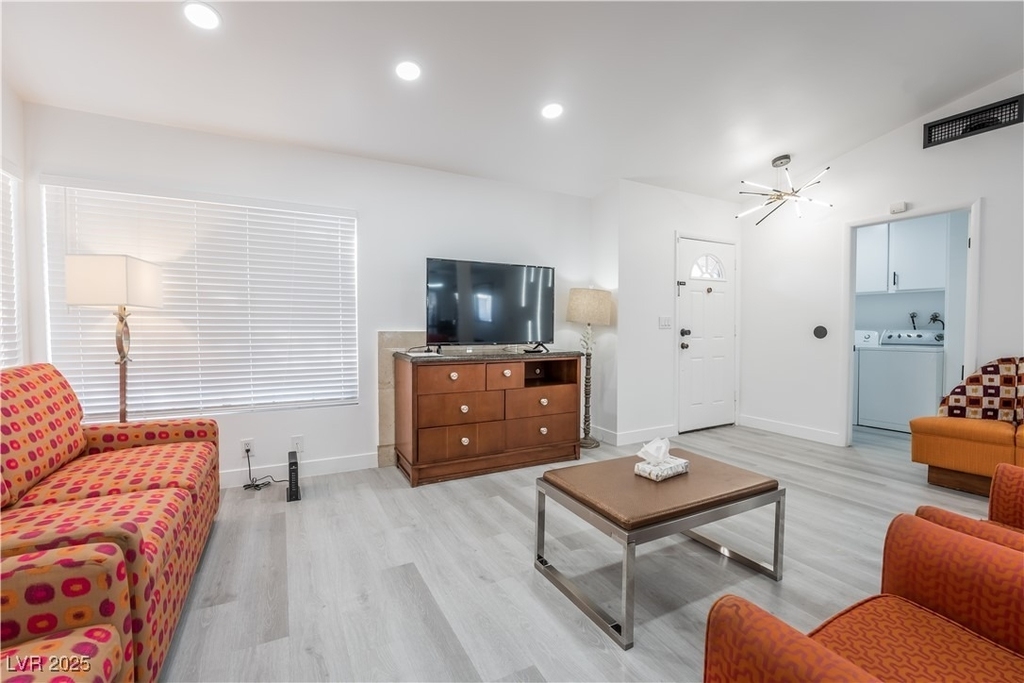 2364 Belvedere Drive - Photo 3