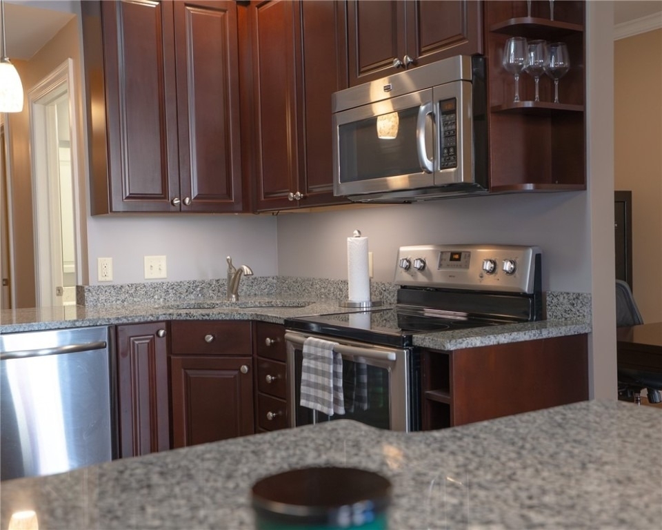 90 E Market Street - Photo 3