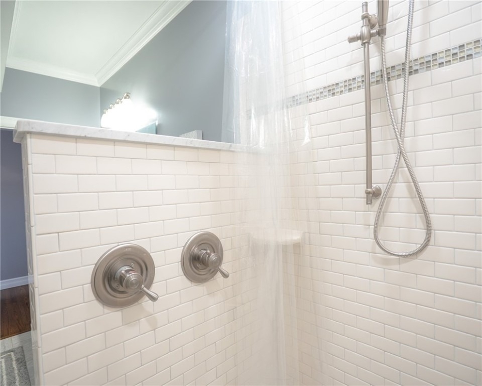 90 E Market Street - Photo 11