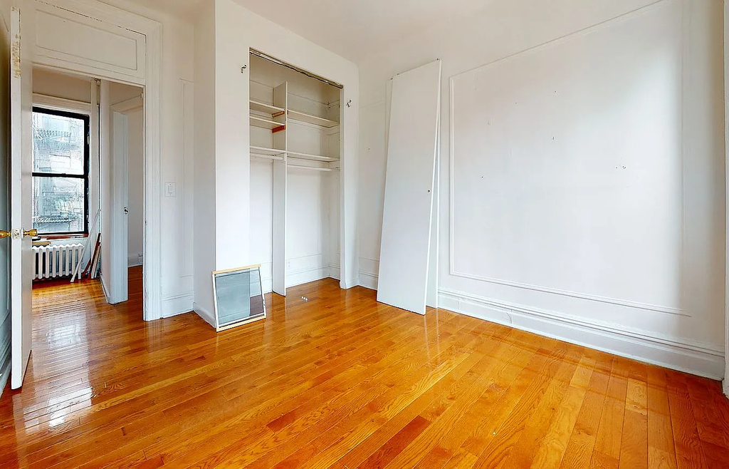 1427 york ave  - Photo 4