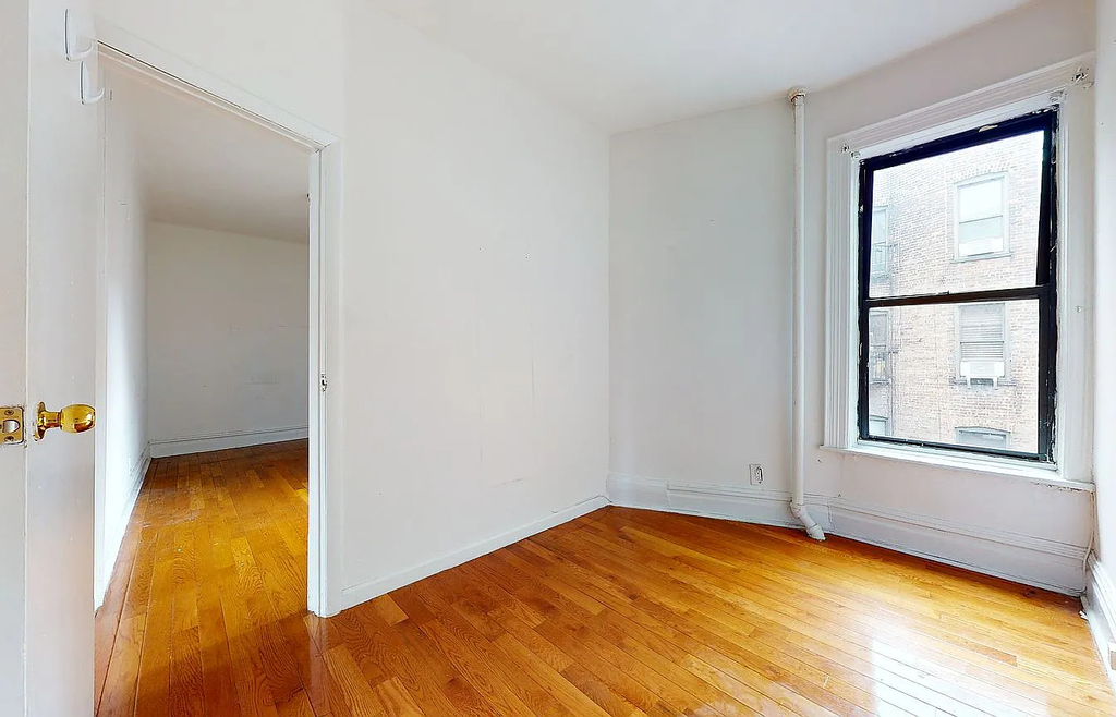 1427 york ave  - Photo 7