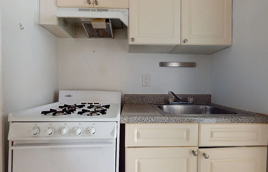1427 york ave  - Photo 6