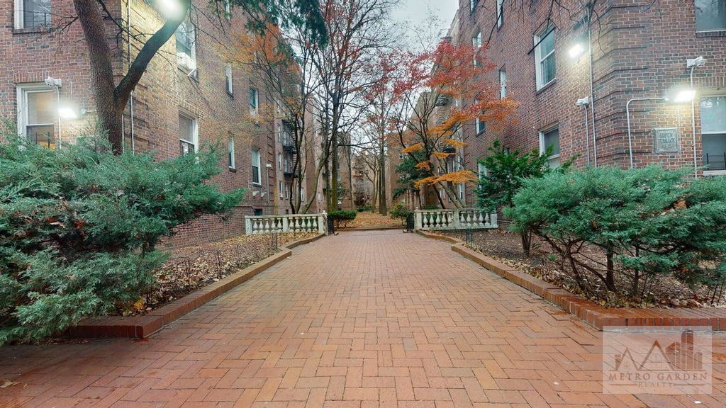 83-57 118th Street - Photo 15