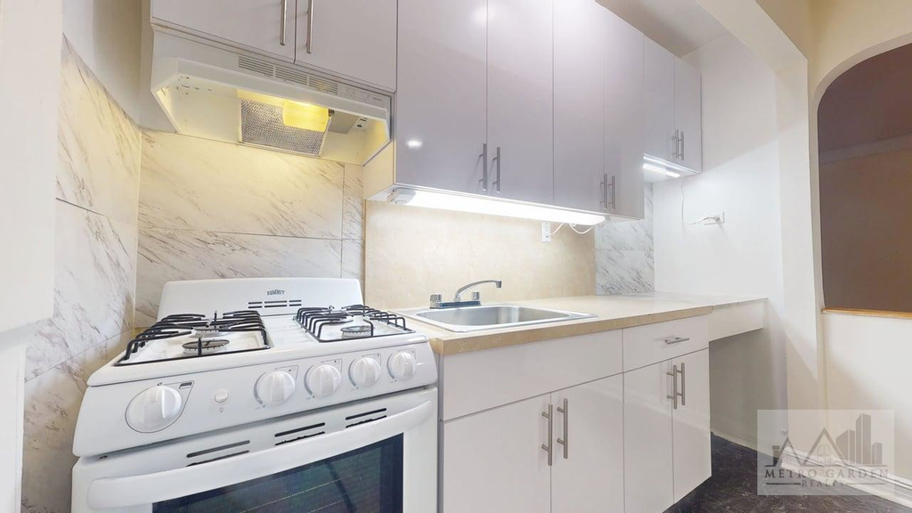 83-57 118th Street - Photo 5