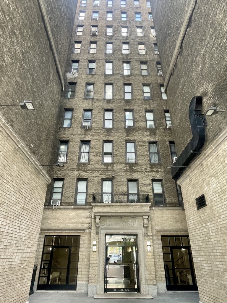East 46th Street / Lexington - Photo 15