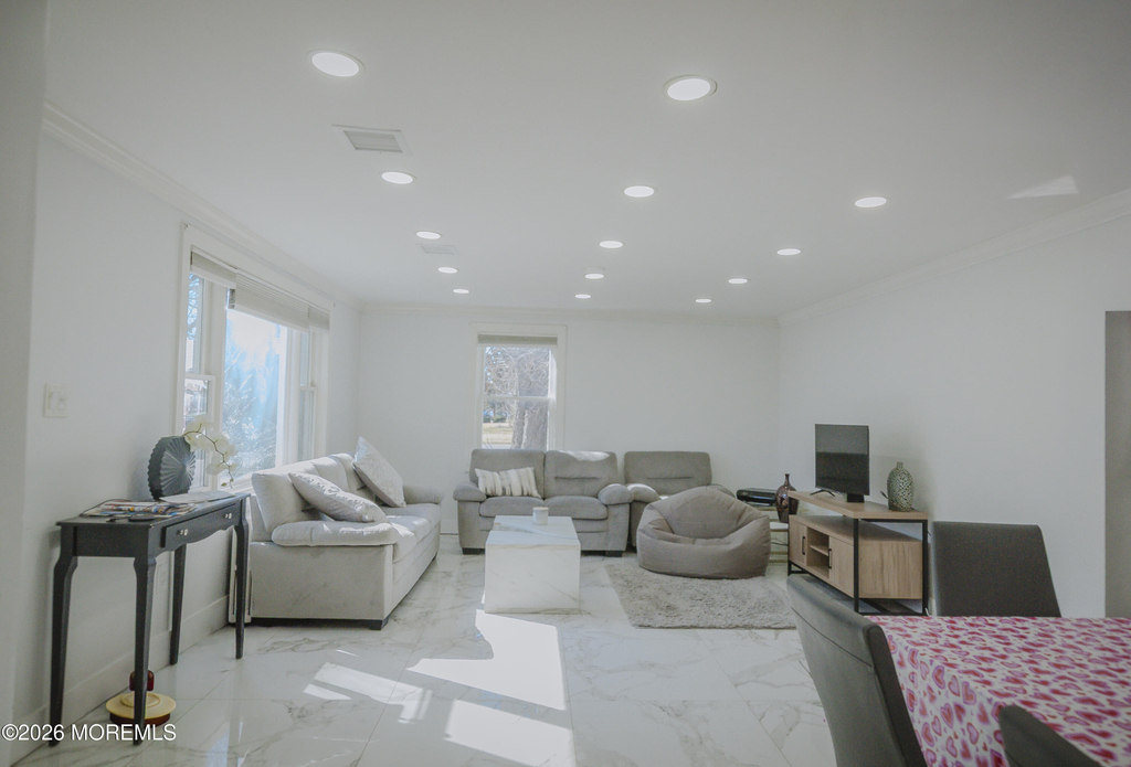 295 Roosevelt Avenue - Photo 25