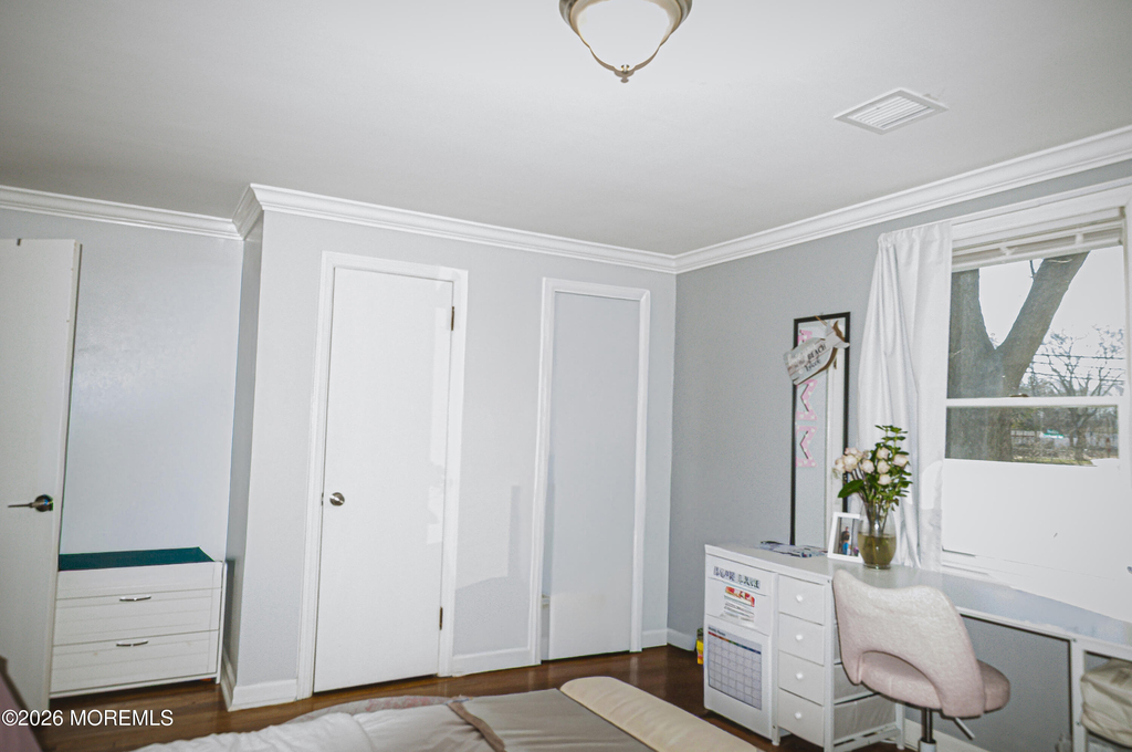 295 Roosevelt Avenue - Photo 20
