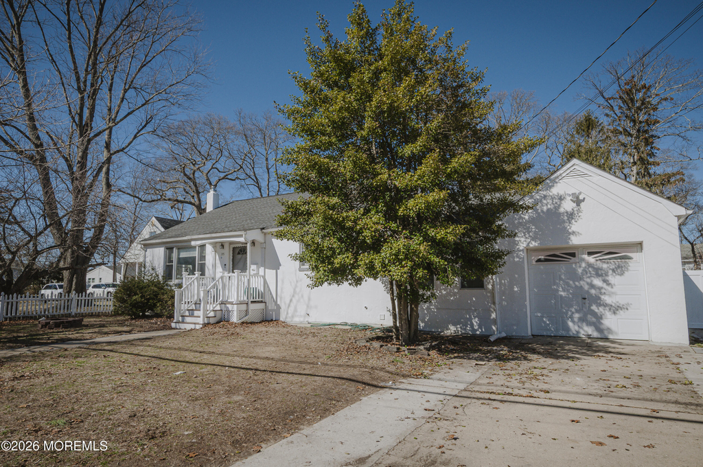295 Roosevelt Avenue - Photo 6