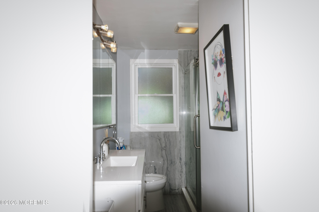 295 Roosevelt Avenue - Photo 11