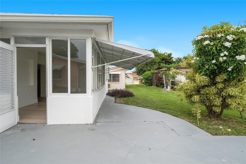 4510 Nw 49th Drive - Photo 6