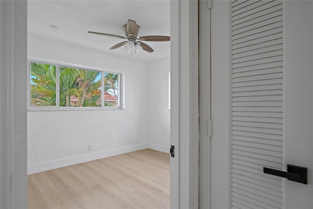 4510 Nw 49th Drive - Photo 24