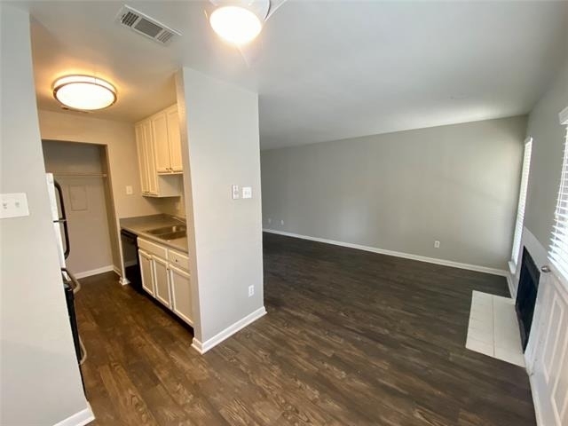 4502 Gaston Avenue - Photo 3