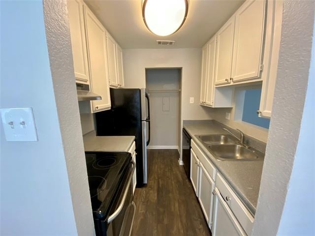 4502 Gaston Avenue - Photo 6