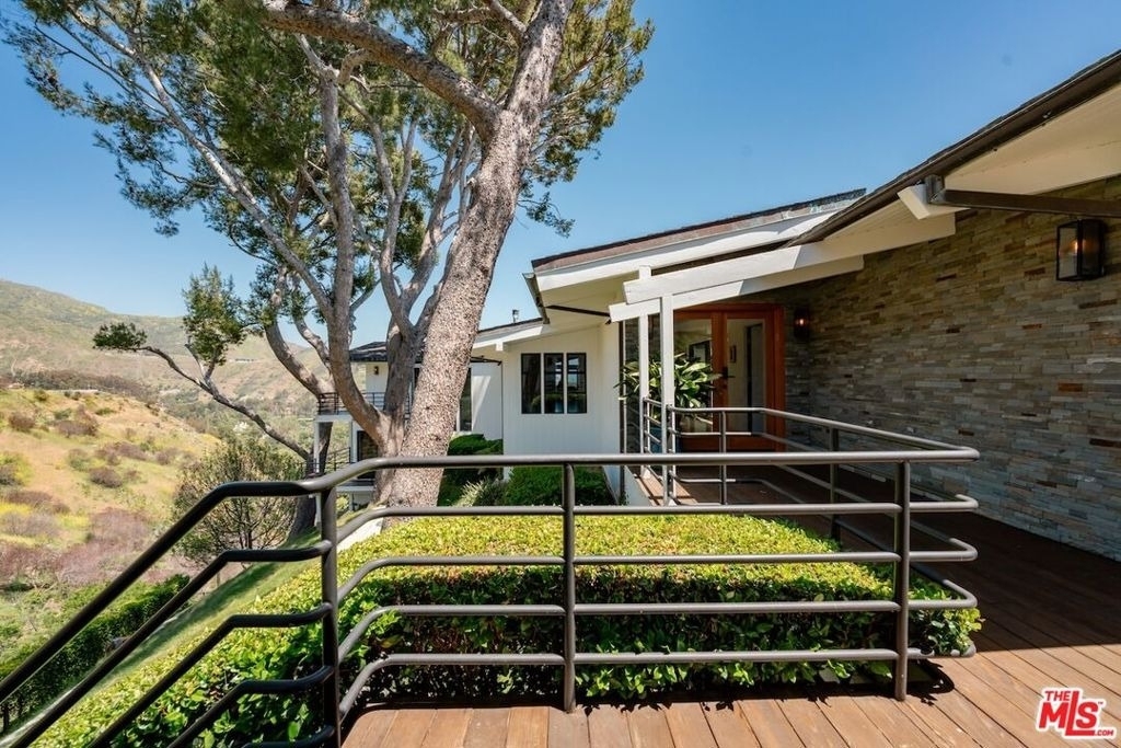 23701 Harbor Vista Drive - Photo 3