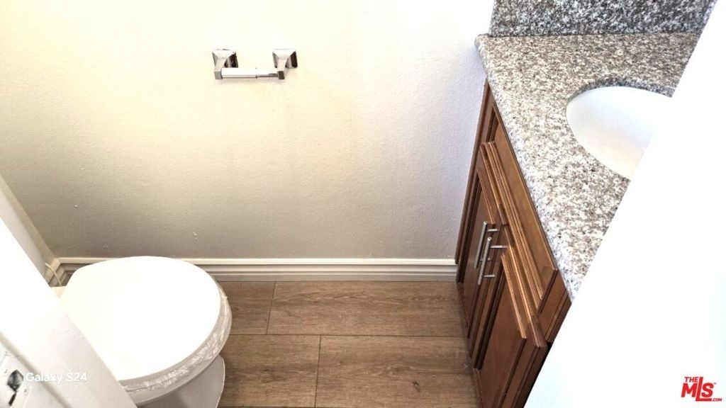 140 N Berendo Street - Photo 7