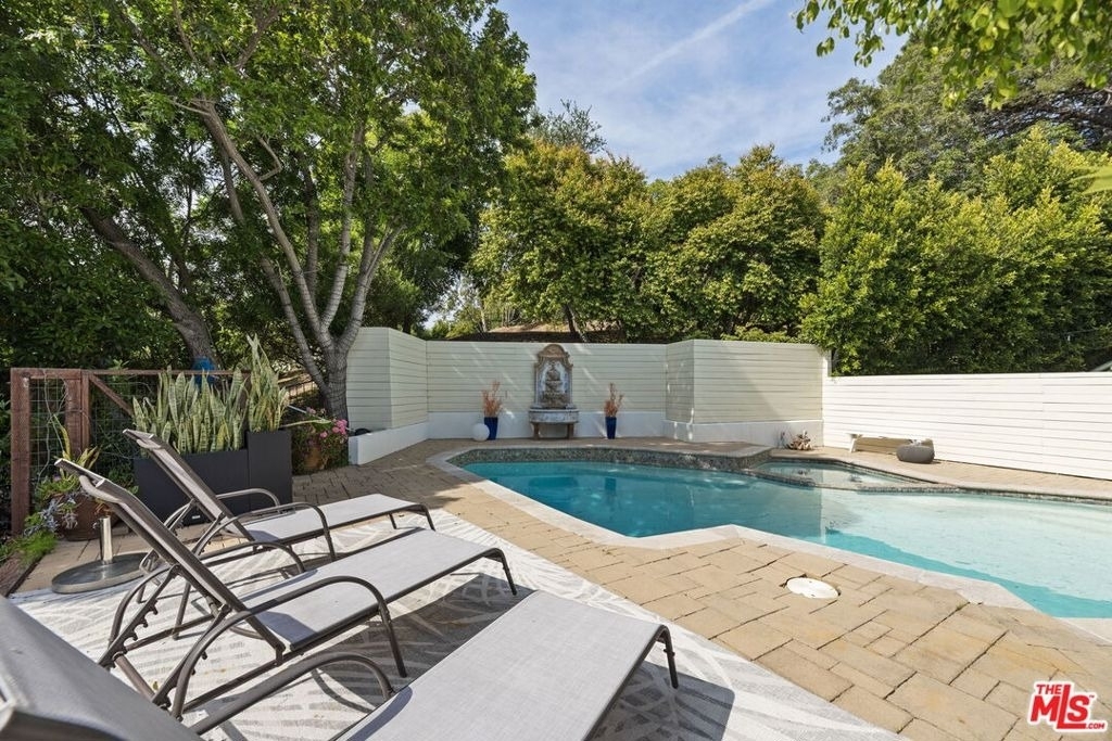 641 Walther Way - Photo 40