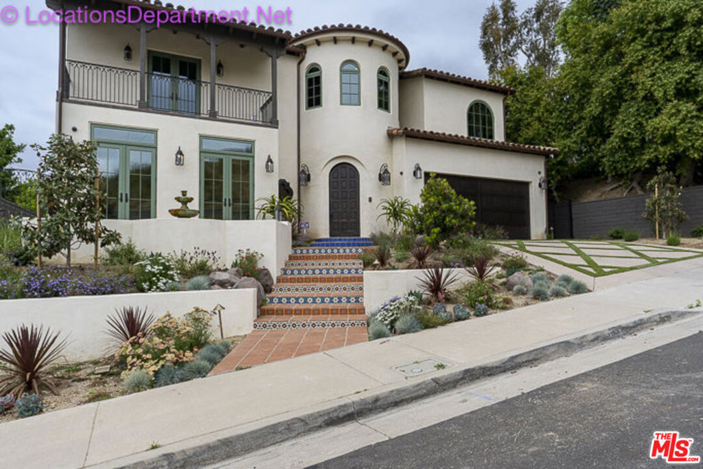 5861 Ridgebrook Drive - Photo 0