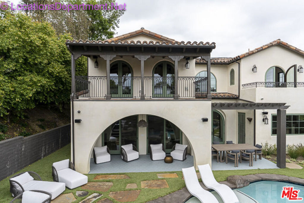 5861 Ridgebrook Drive - Photo 3