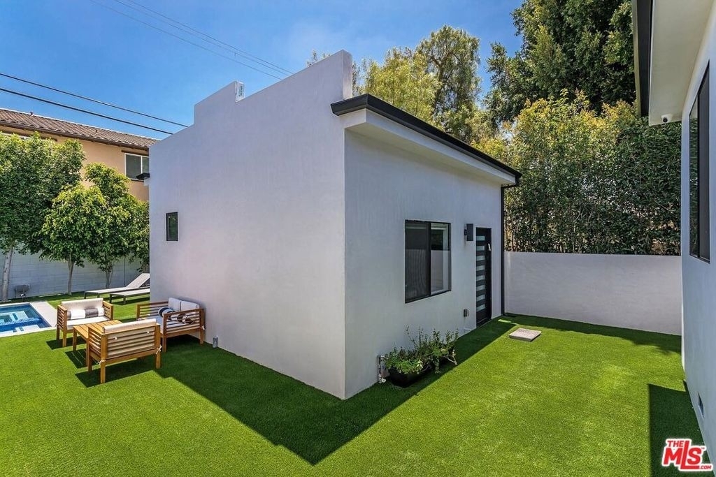 1948 S Point View Street - Photo 24