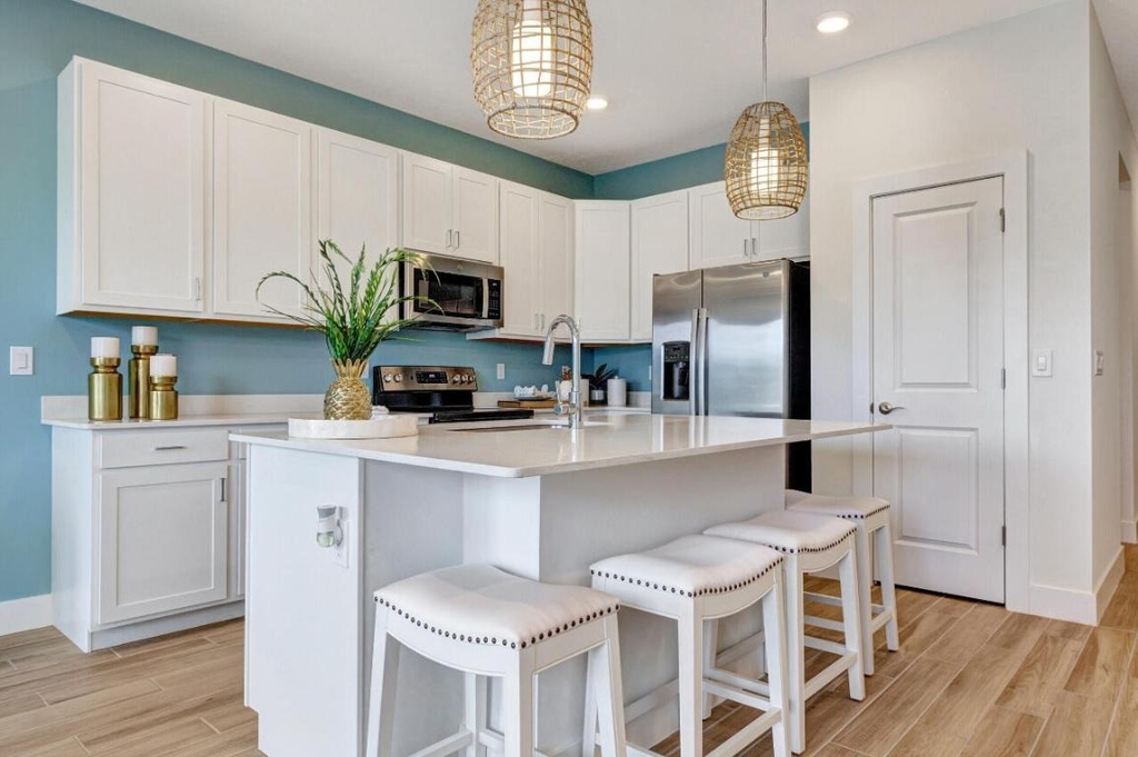 608 Waters Edge Lane - Photo 2