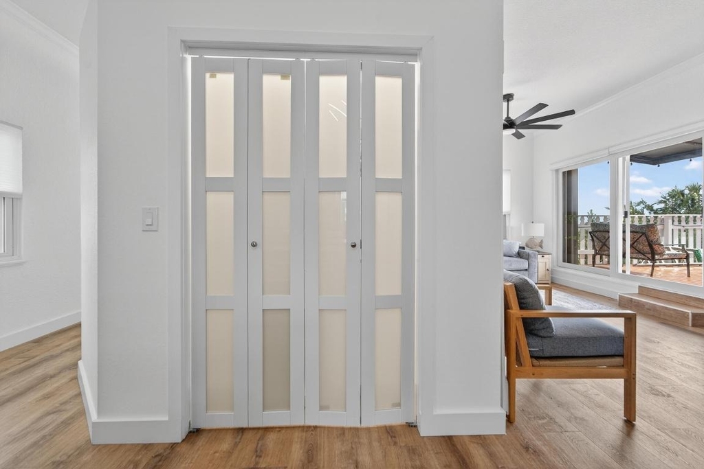 300 E 24th Street - Photo 5