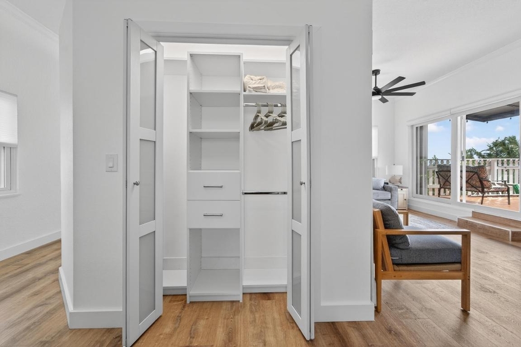300 E 24th Street - Photo 6