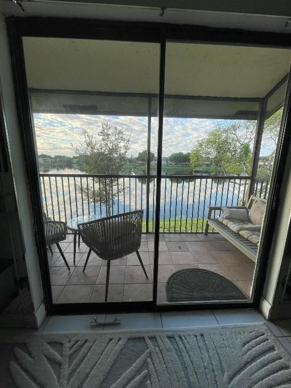 9878 Nob Hill Court - Photo 4