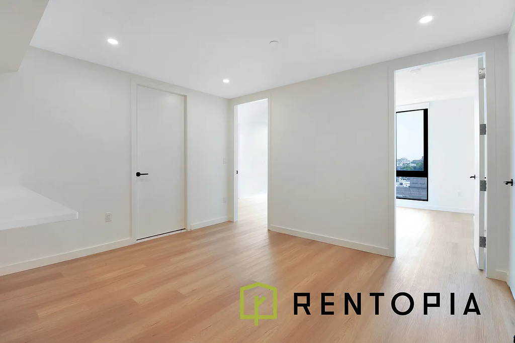 1010 Pacific Street - Photo 5