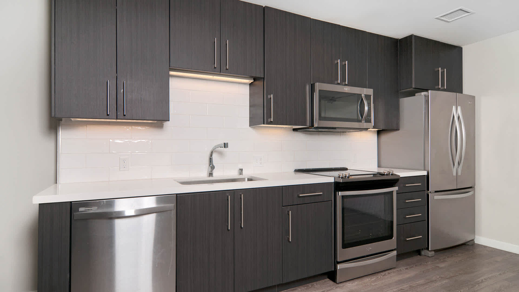 5560 Lexington Ave - Photo 6