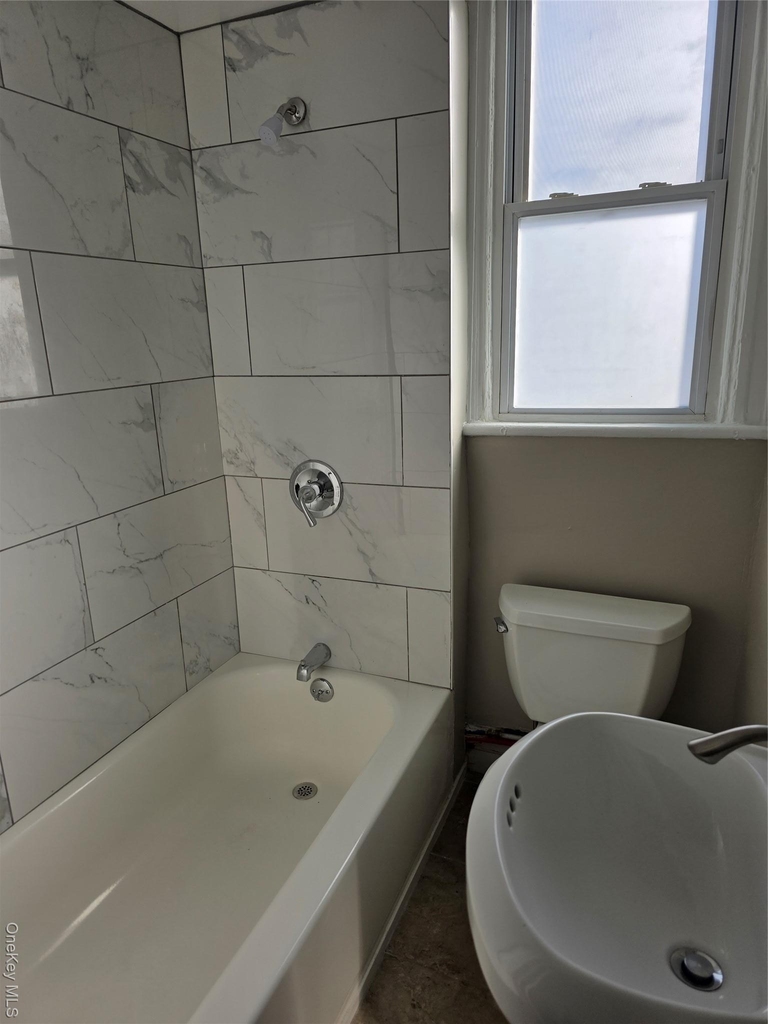 18 Davis Street - Photo 7