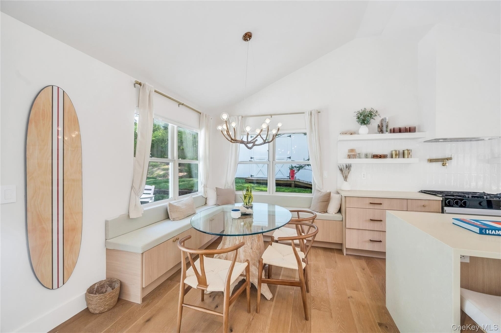 9 Pine Tree Road - Photo 3