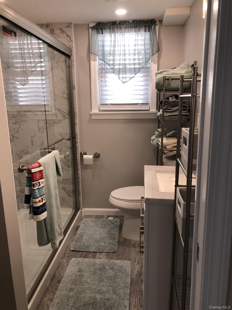321 W Walnut Street - Photo 9