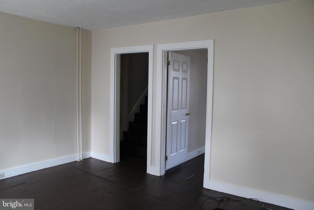 103 W Sixth Avenue - Photo 6
