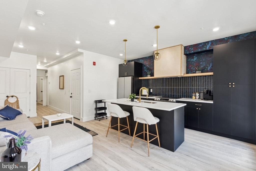 1602 Ridge - Photo 4