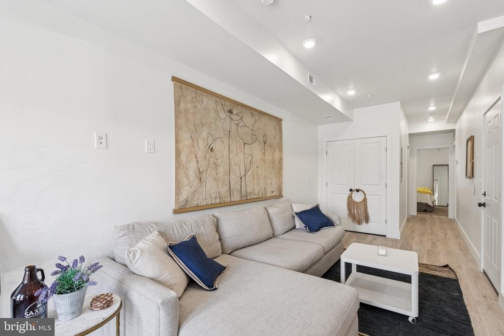 1602 Ridge - Photo 2