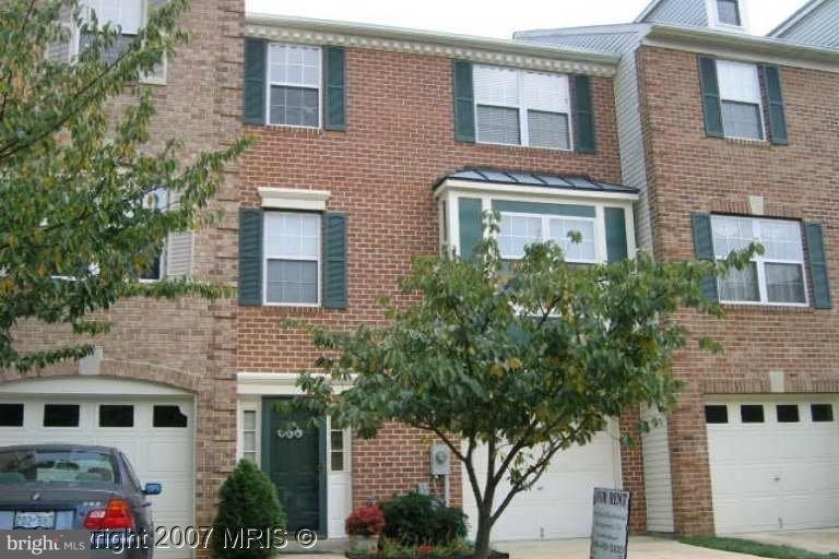 735 Mashie Court - Photo 0