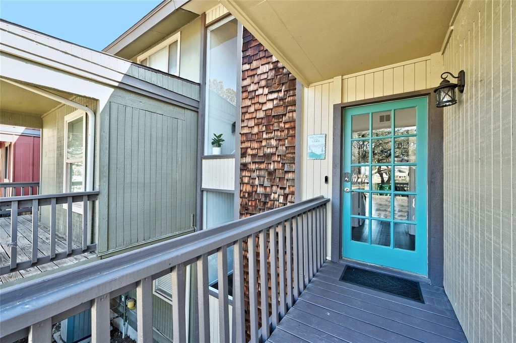 115 Comanche Pt - Photo 5