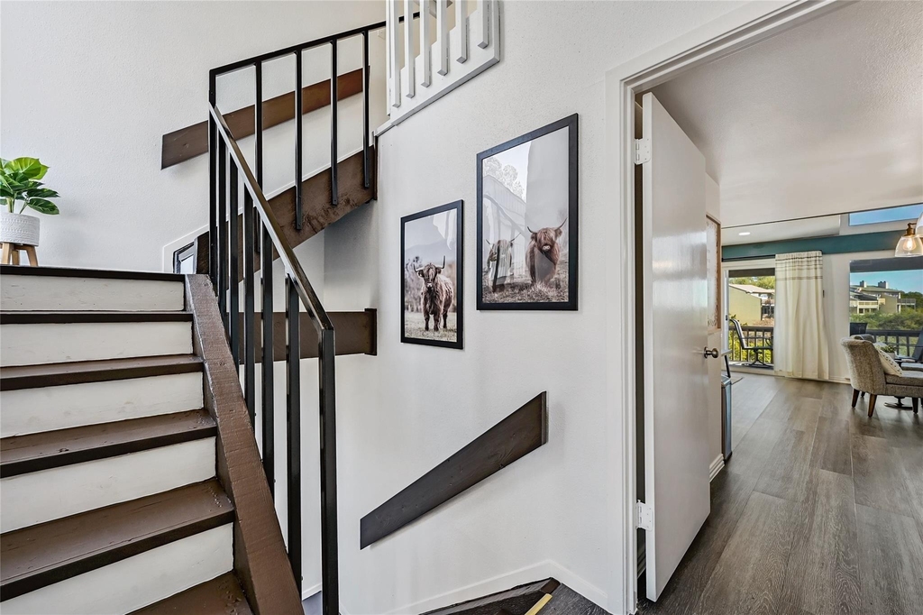 115 Comanche Pt - Photo 6