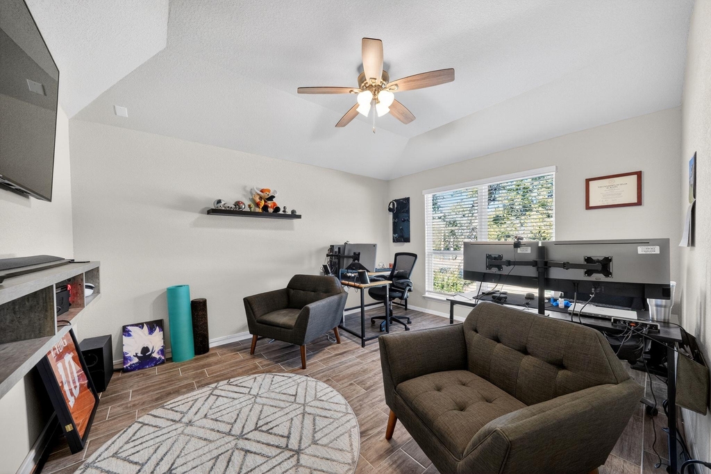 20703 Ridgeview Rd - Photo 28