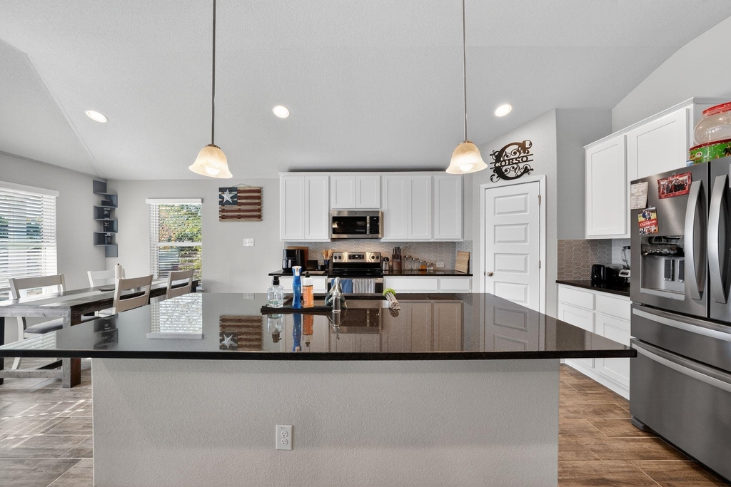 20703 Ridgeview Rd - Photo 17
