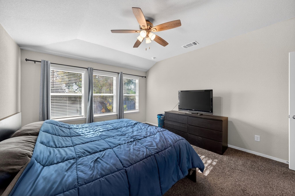 20703 Ridgeview Rd - Photo 22