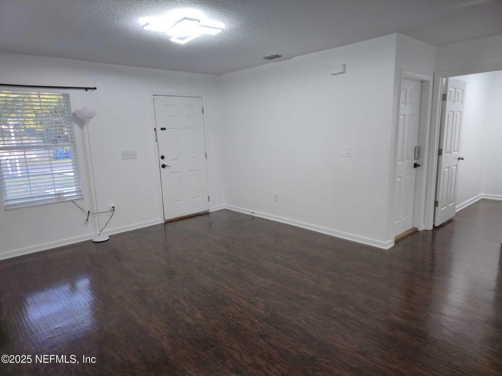 9124 Adams Avenue - Photo 4