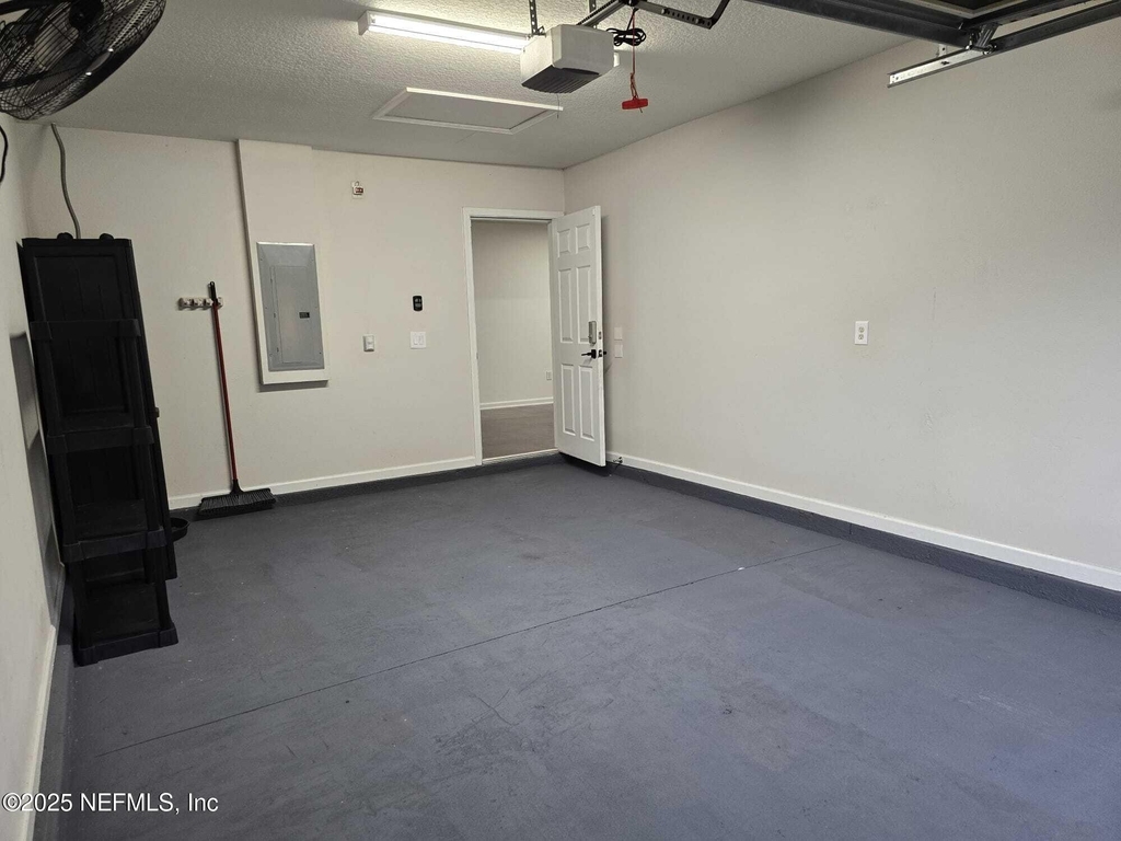 9124 Adams Avenue - Photo 35